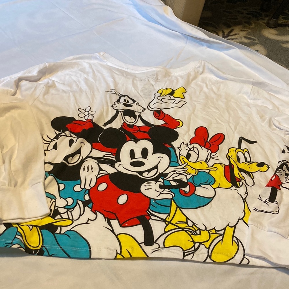 Disney Mickey Mouse long sleeve crop size 2X